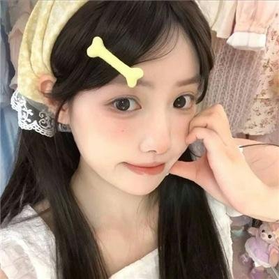 他们都想复活假千金